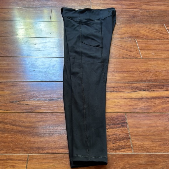 Black Victoria Secret leggings - Picture 4 of 7